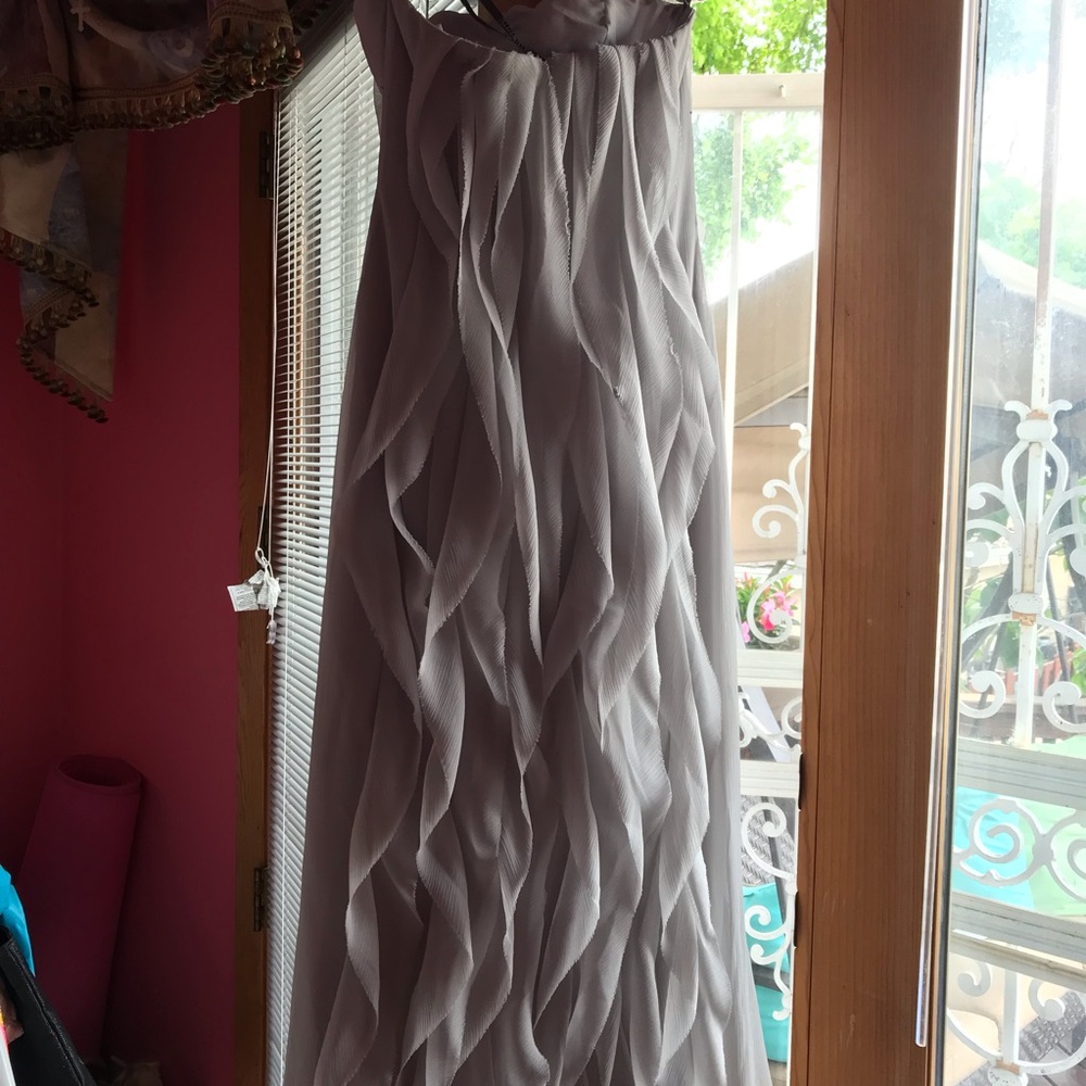 Long bridesmade/prom strapless dress